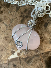 Load image into Gallery viewer, Rose Quartz Pendant Silver
